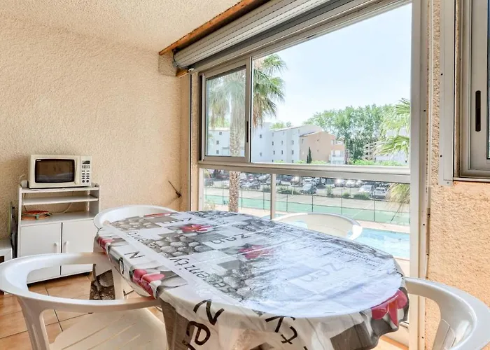 Apartman Nauticap - 423 - Vue Piscine - 5 Pers *